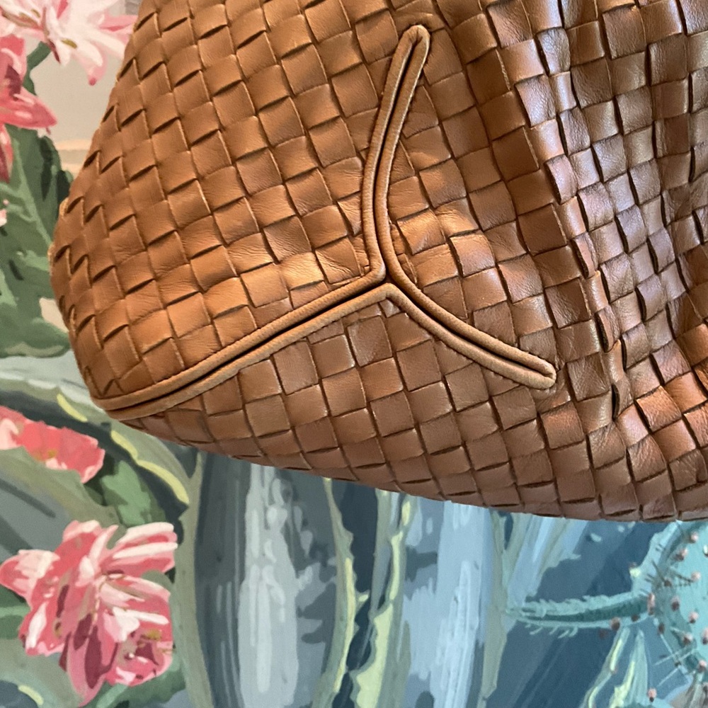 Bottega Veneta Intrecciato Woven Leather Shoulder Bag in Brown - Picture 7 of 13